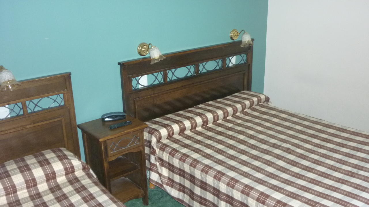 Hotel Alonso Rio Gallegos Bilik gambar