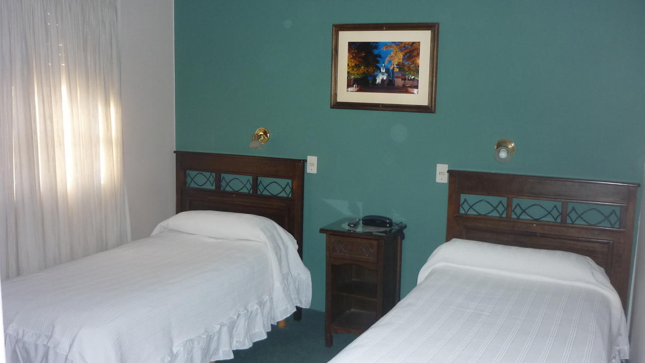 Hotel Alonso Rio Gallegos Bilik gambar
