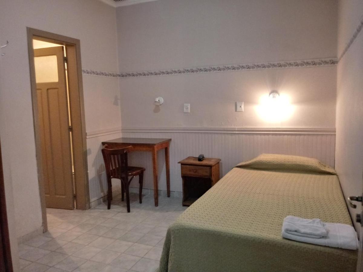 Hotel Alonso Rio Gallegos Luaran gambar